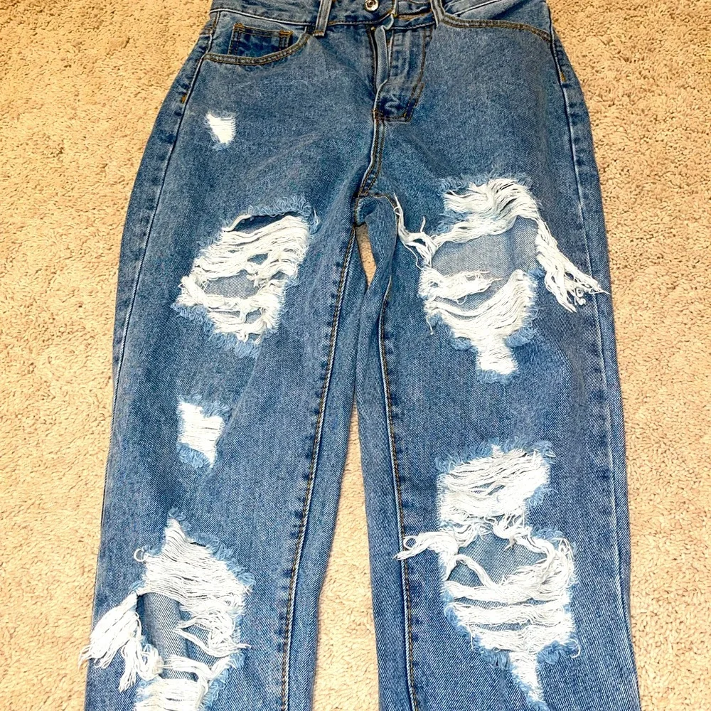 Shein Ripped Jeans - Picture 1 of 2